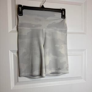 Alo yoga biker shorts